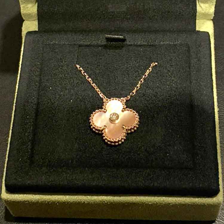 ヴァン クリーフ&アーペル ヴィンテージ アルハンブラ ネックレス 2025年ホリデーコレクション K18ピンクゴールド 1Pダイヤモンド ピンクマザーオブパール VCARPMOP00