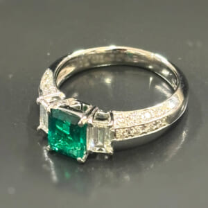エメラルド×ダイヤモンドリング