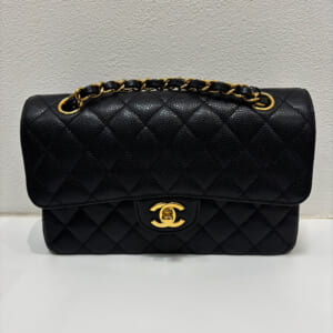 シャネル マトラッセ Wフラップ チェーン ショルダーバッグ23 黒 キャビアスキン ゴールド金具 A01113