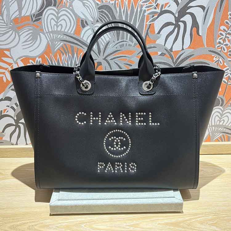 シャネル ドーヴィル スタッズ 2WAYチェーントートバッグ 黒 キャビアスキン シルバー金具