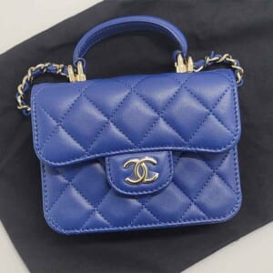 シャネル マトラッセ ショルダーバッグ ミニミニ ブルー ラムスキン シルバー金具 31番