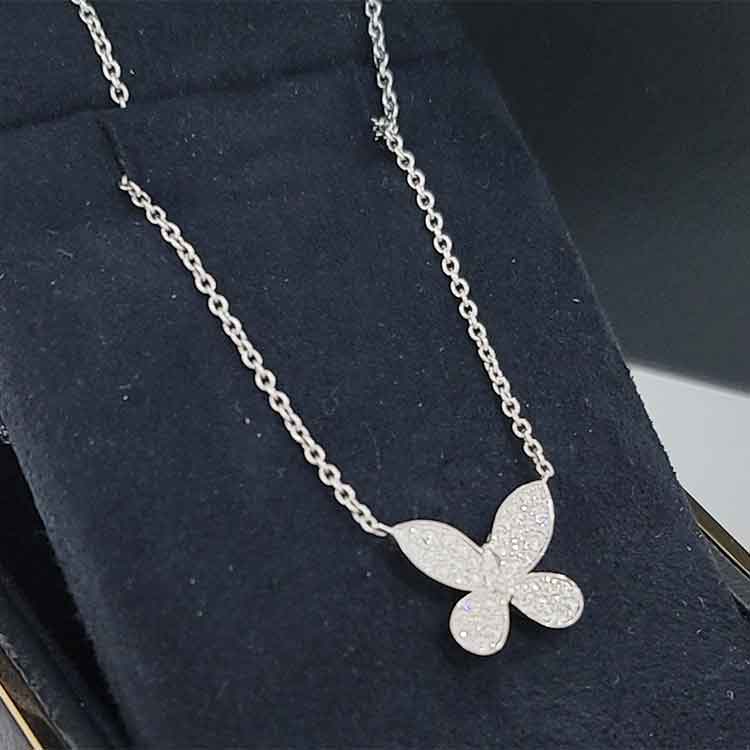 グラフ バタフライ パヴェ ダイヤモンド ペンダント ミニ K18ホワイトゴールド RGP550