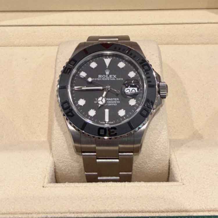 ロレックス ヨットマスター 42mm ブラック文字盤 TI 226627