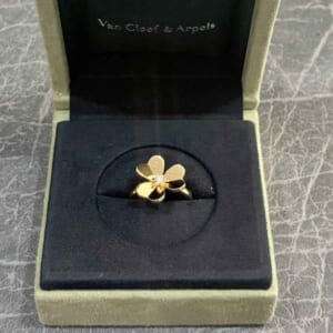 ヴァン クリーフ&アーペル フリヴォル リング スモール K18イエローゴールド ダイヤモンド VCARP2DS52