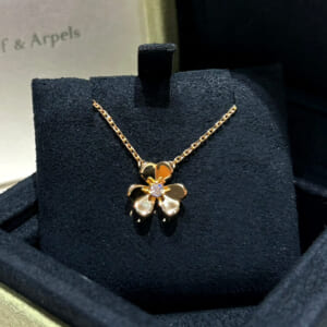 ヴァンクリーフ・アーペル フリヴォル ペンダントミニ K18YG VCARP0J100