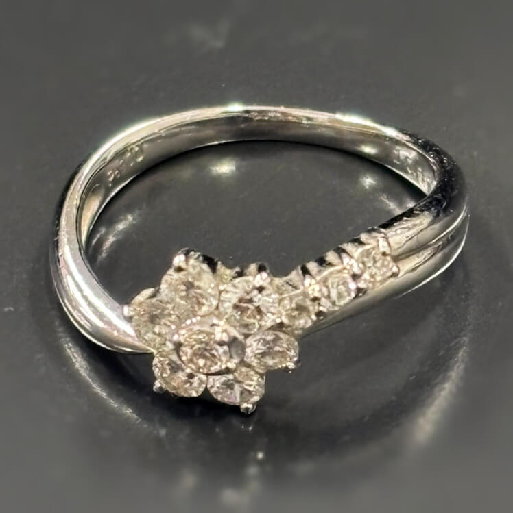 プラチナ デザインリング Pt900