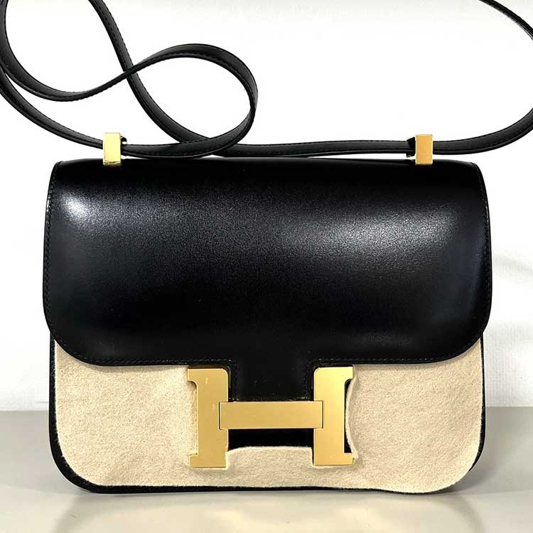 エルメス コンスタンス3 ミロワール 24 黒 ボックスカーフ ゴールド金具