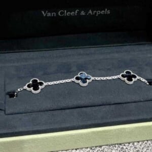 ヴァン クリーフ&アーペル ヴィンテージ アルハンブラ 5モチーフ ブレスレット ピーターサイト K18ホワイトゴールド VCARD35600