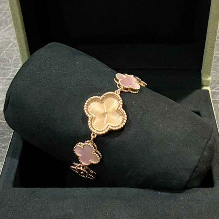 ヴァン クリーフ&アーペル スウィート アルハンブラ ウォッチ ゴールド K18ピンクゴールド クォーツ マザーオブパール VCARO90100