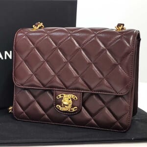 シャネル マトラッセ シングルフラップ チェーンショルダーバッグ ミニ ボルドー ラムスキン アンティークゴールド金具 AS4056