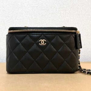 シャネル マトラッセ ヴァニティケース 黒 キャビアスキン ゴールド金具 AP1341