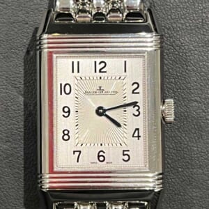 ジャガー・ルクルト レベルソ クラシック ミディアム スリム モノフェイス 24.4mm/40.1mm シルバー文字盤 SS Q2548140