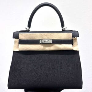 エルメス ケリー25 黒 トゴ シルバー金具 G刻印