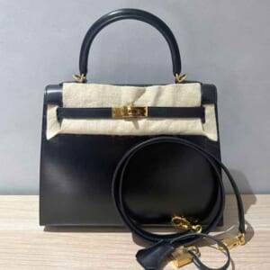 エルメス ケリー25 セリエ(外縫い) 黒 ボックスカーフ ゴールド金具 Y刻印