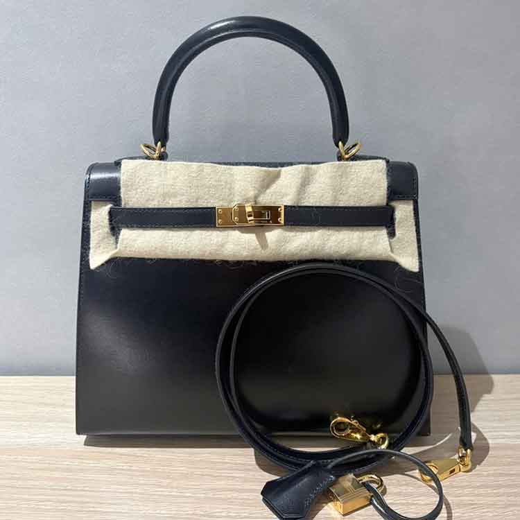 エルメス ケリー25 セリエ(外縫い) 黒 ボックスカーフ ゴールド金具 Y刻印