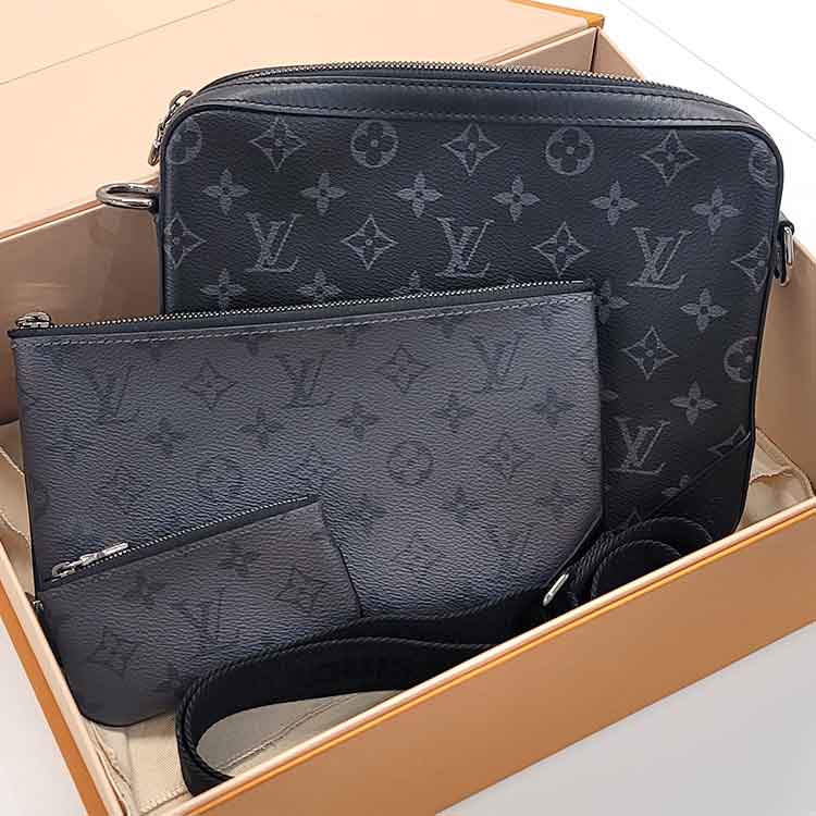 ルイ・ヴィトン モノグラム・エクリプス リバース トリオ・メッセンジャー ノワール クローム金具 M69443