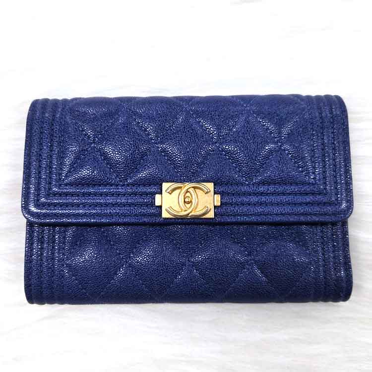 シャネル ボーイシャネル 三つ折り財布