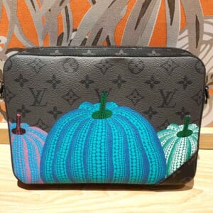 ルイ・ヴィトン LV×YK モノグラム・エクリプス トリオ メッセンジャー グレー リバース キャンバス M46435