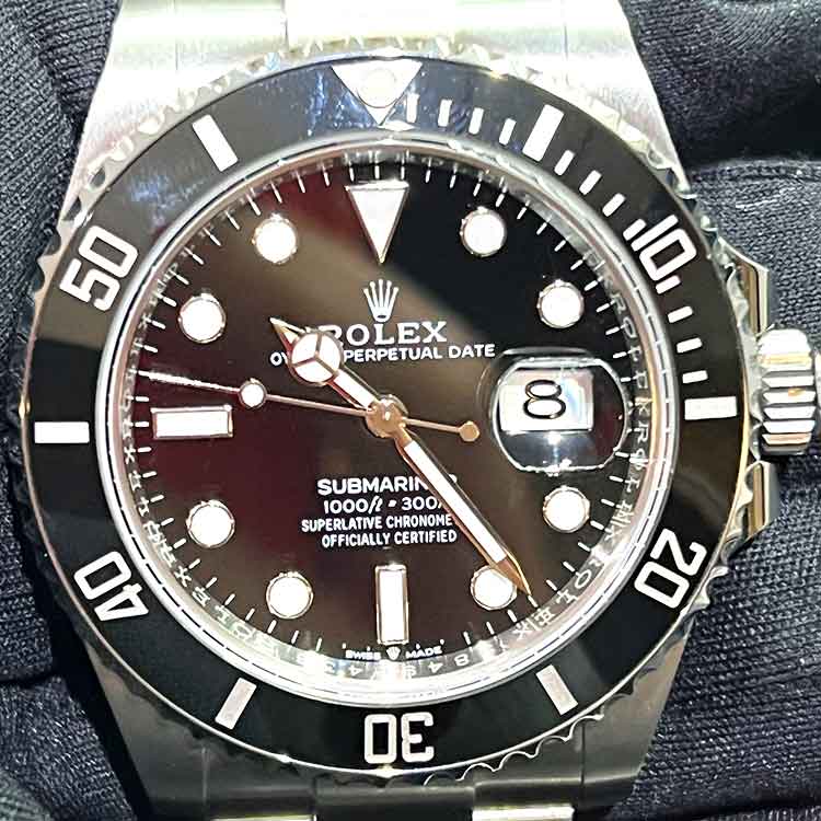 ロレックス サブマリーナー デイト 41mm ブラック文字盤 SS 126610LN