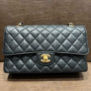 シャネル マトラッセ25 Wフラップ チェーンショルダーバッグ ブラック キャビアスキン ゴールド金具 A01112