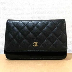 シャネル マトラッセ クラシック チェーンウォレット ブラック キャビアスキン ゴールド金具 AP0250