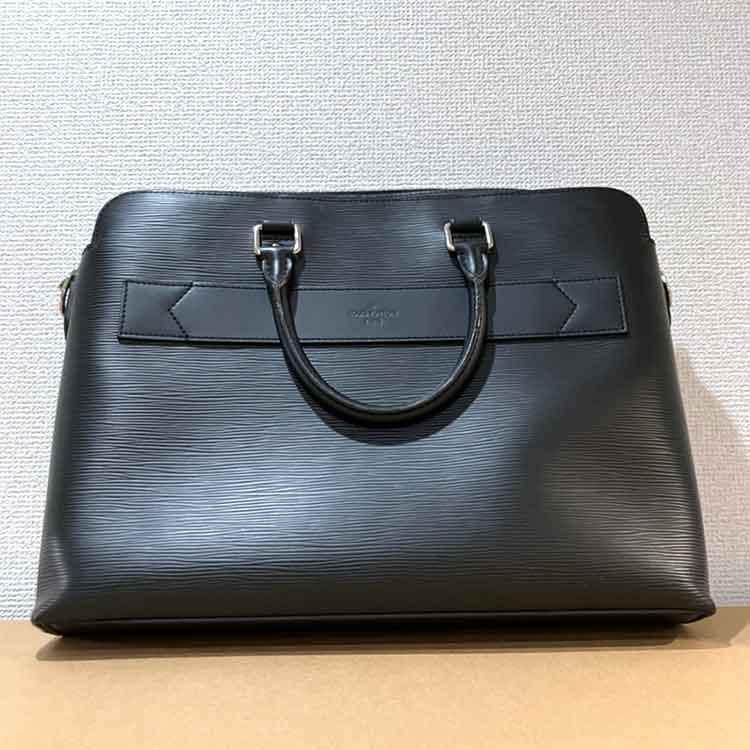 ルイ・ヴィトン エピ バサーノMM ノワール シルバー金具 M54032