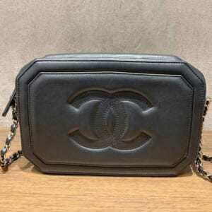 シャネル オクタゴン ココマーク チェーンショルダーバッグ ブラック ラムスキン ゴールド金具